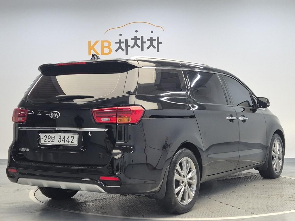 Kia Carnival YP Noblesse Special Lambda Ⅱ 3.3 GDI 4