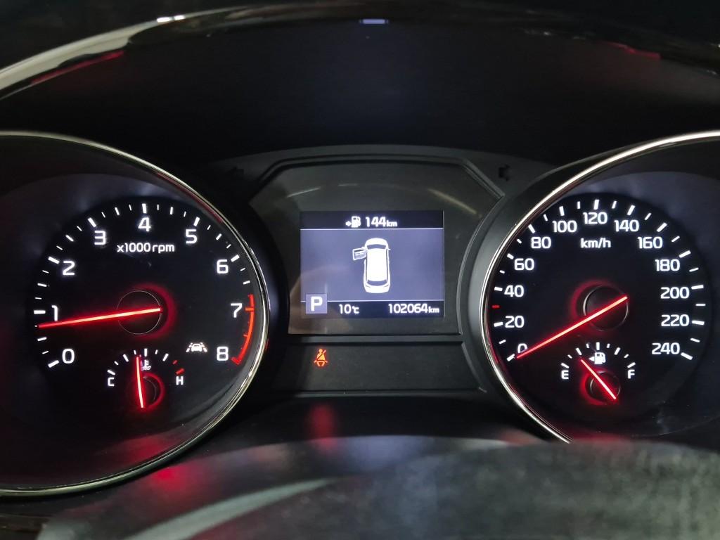 Kia Carnival YP Noblesse Special Lambda Ⅱ 3.3 GDI 7