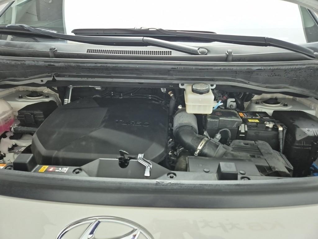 Hyundai Staria Smart Diesel 2.2 Cargo 6