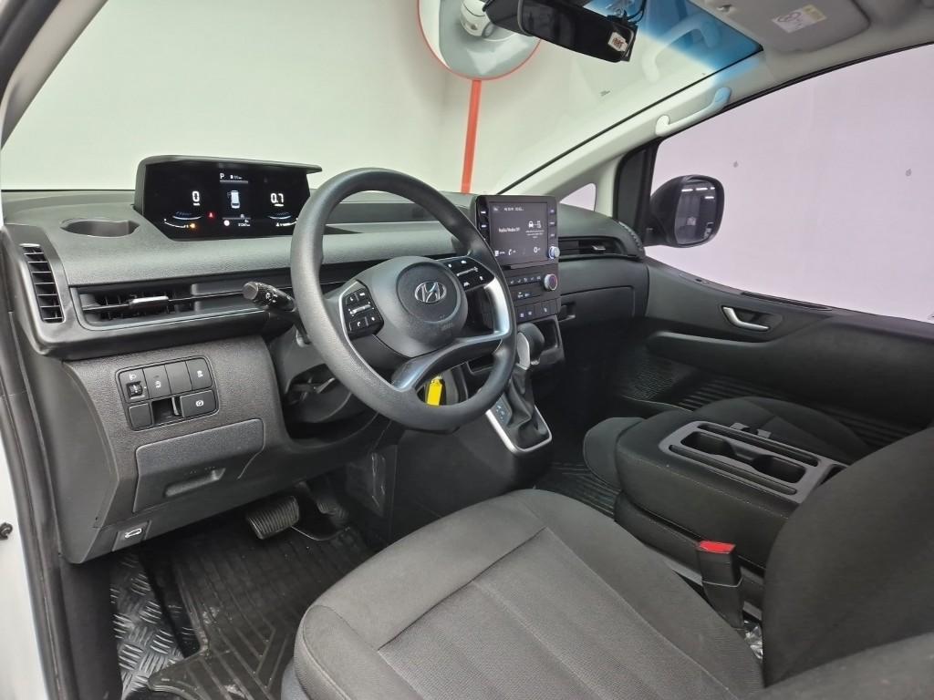 Hyundai Staria Smart Diesel 2.2 Cargo 8