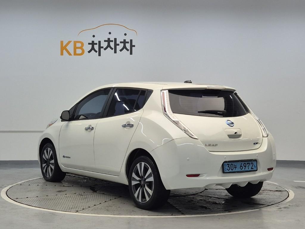 NISSAN Leaf SL