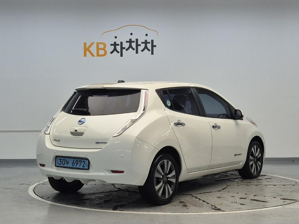 NISSAN Leaf SL