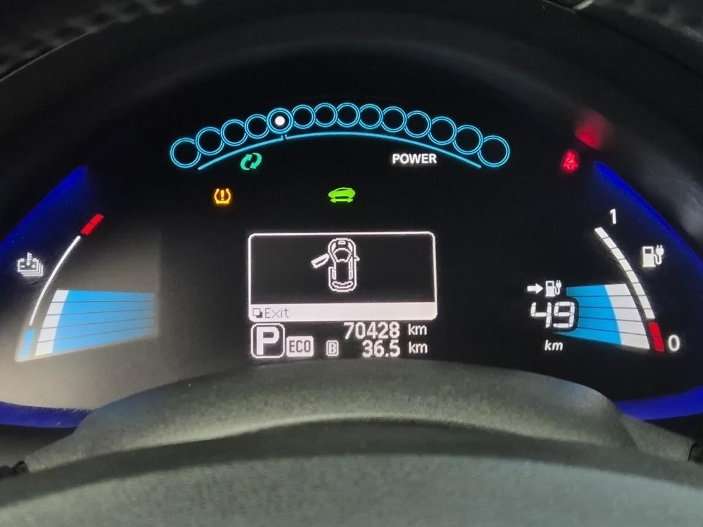NISSAN Leaf SL