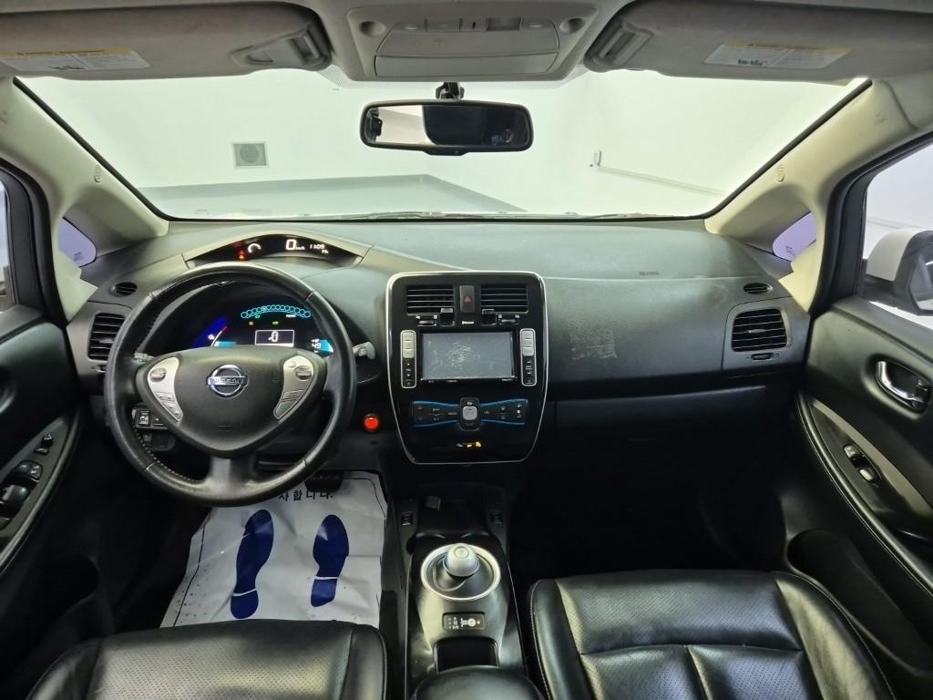 NISSAN Leaf SL