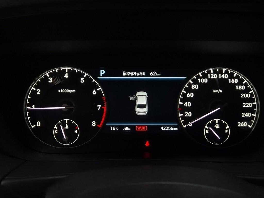 Genesis G90 Luxury 3.8 GDi AWD 7