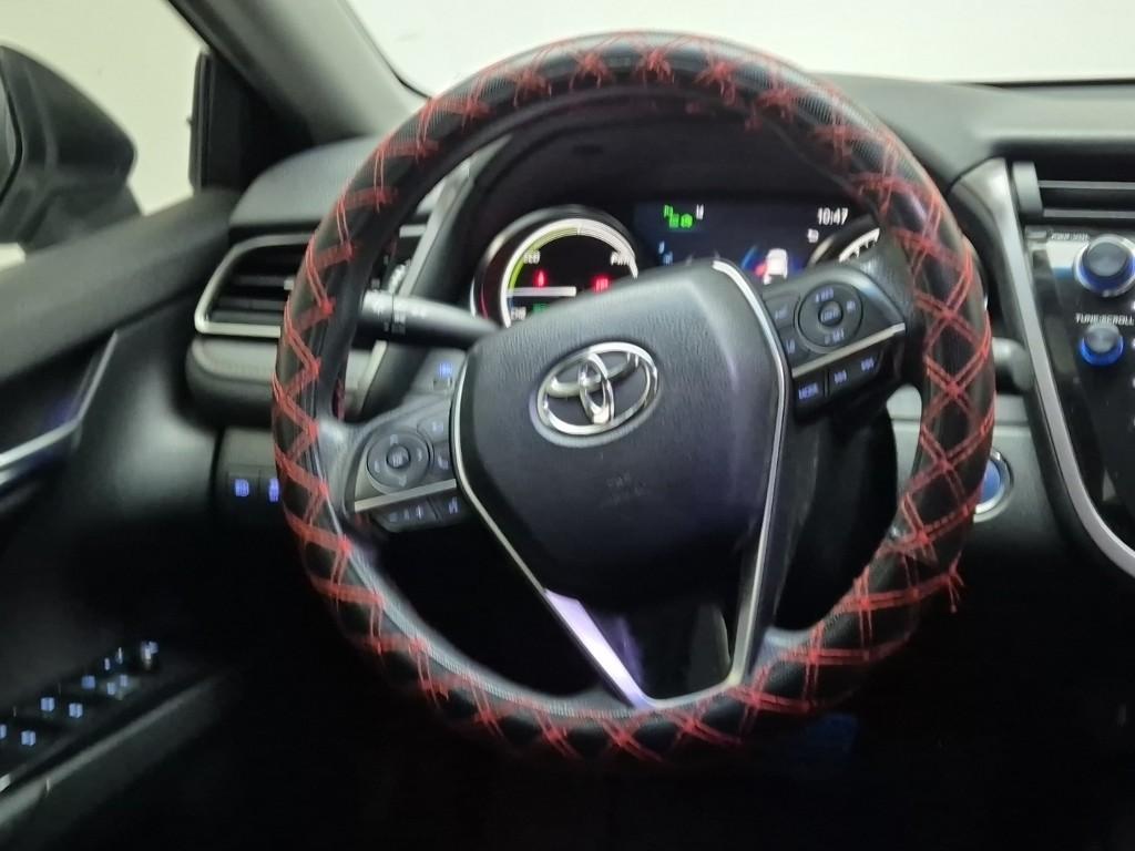 Toyota Camry LE 2.5 Hybrid LE 10