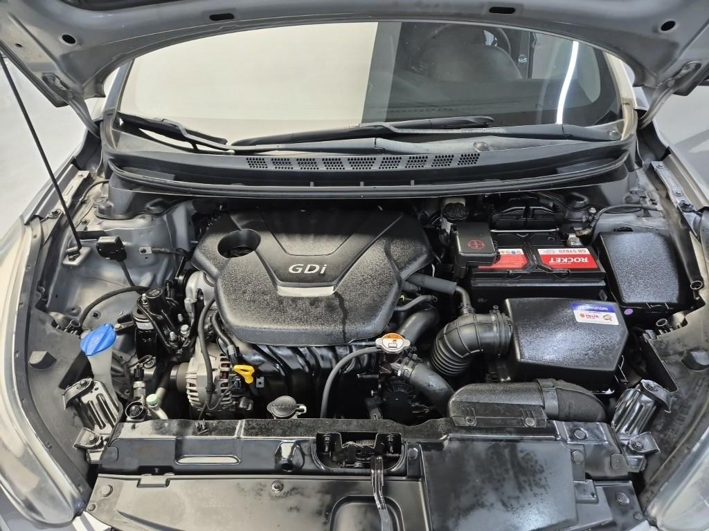 Hyundai Avante MD Smart 1.6 GDi 6