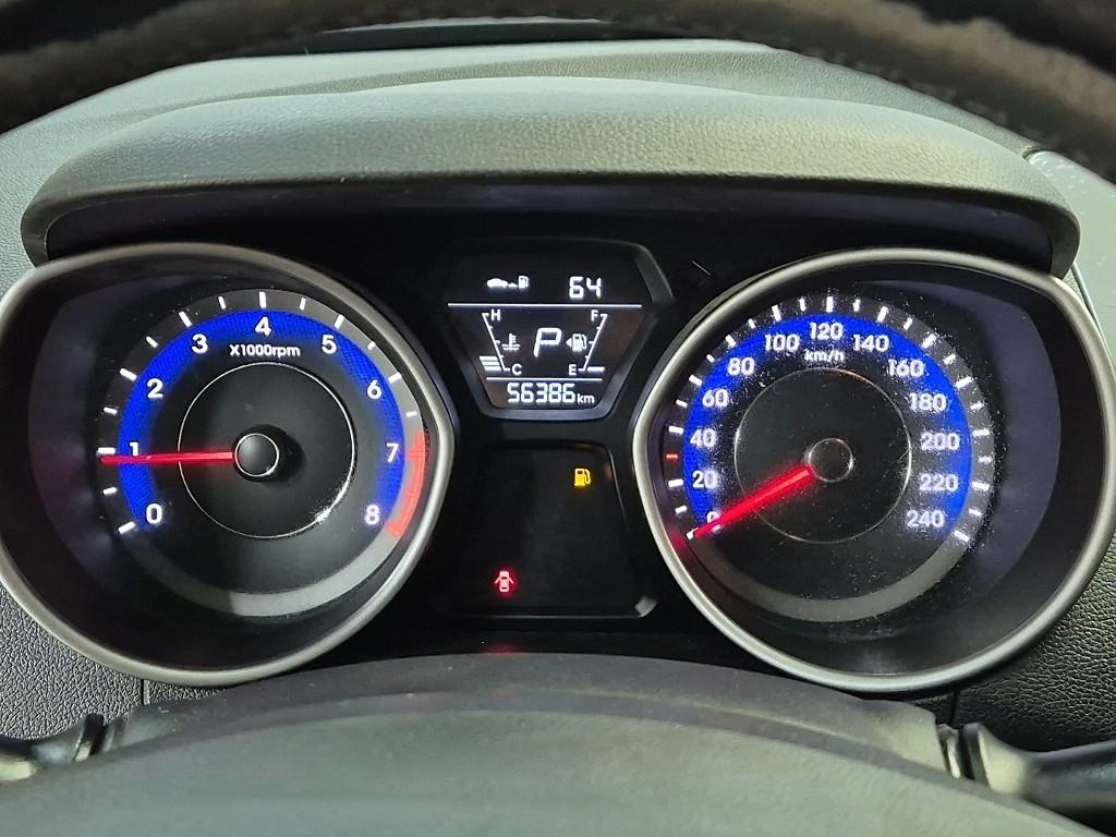 Hyundai Avante MD Smart 1.6 GDi 7