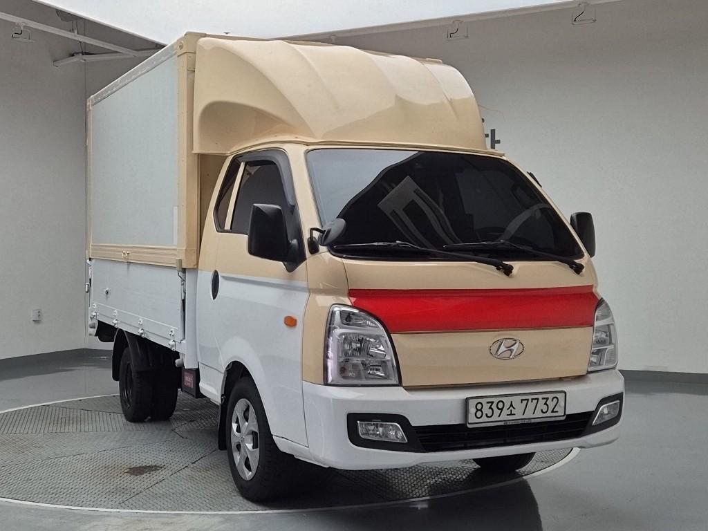 Hyundai Porter II Manual Wing body Long Wheelbase Super Cab 5