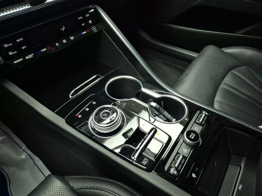 Kia K5 New Hybrid DL3 Signature Hybrid 9