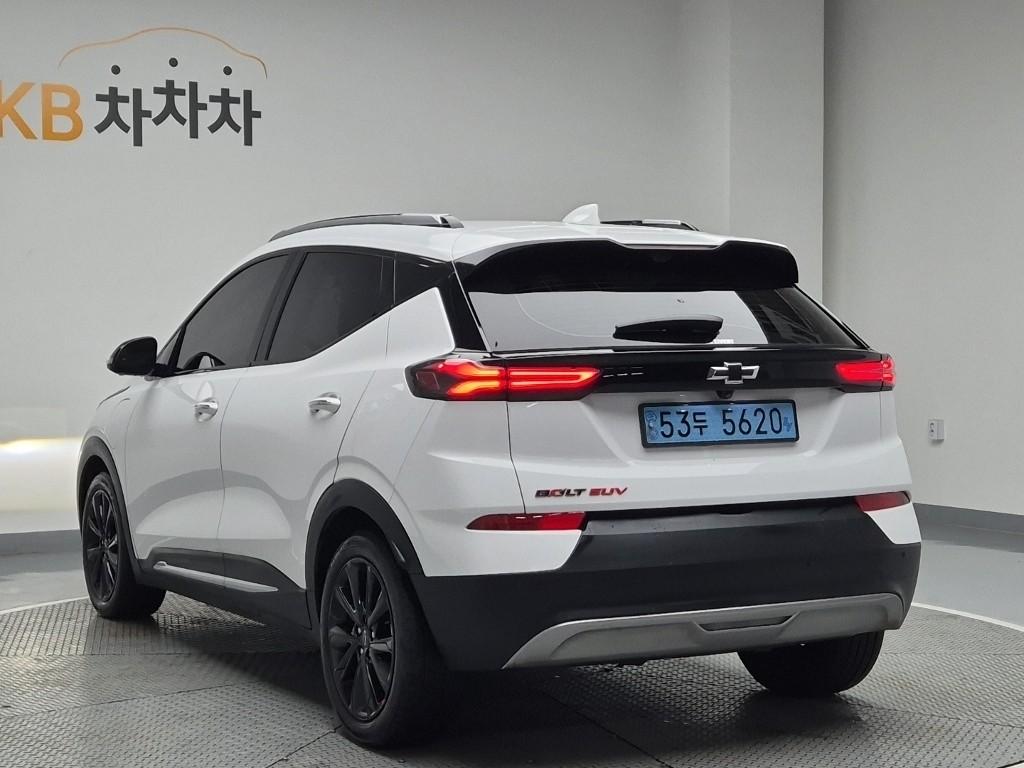 Chevrolet Bolt EUV Redline 3