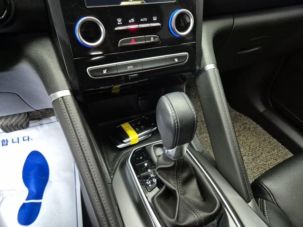 Renault QM6 Samsung LE 2.0 GDe 2WD 9