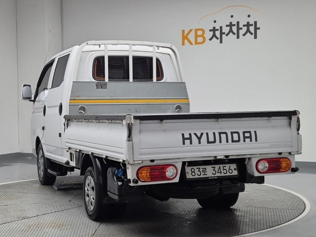 Hyundai Porter II Long Wheelbase Premium Long Wheelbase Double Cab 3