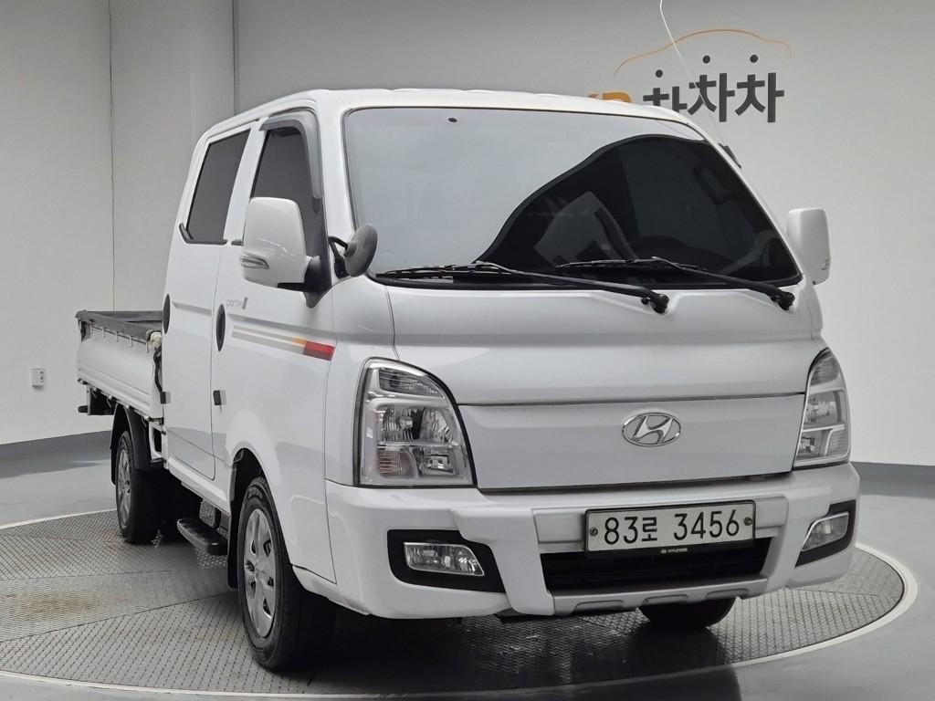 Hyundai Porter II Long Wheelbase Premium Long Wheelbase Double Cab 5