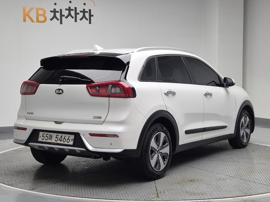 Kia Niro Noblesse Kappa 1.6 GDi HEV 4