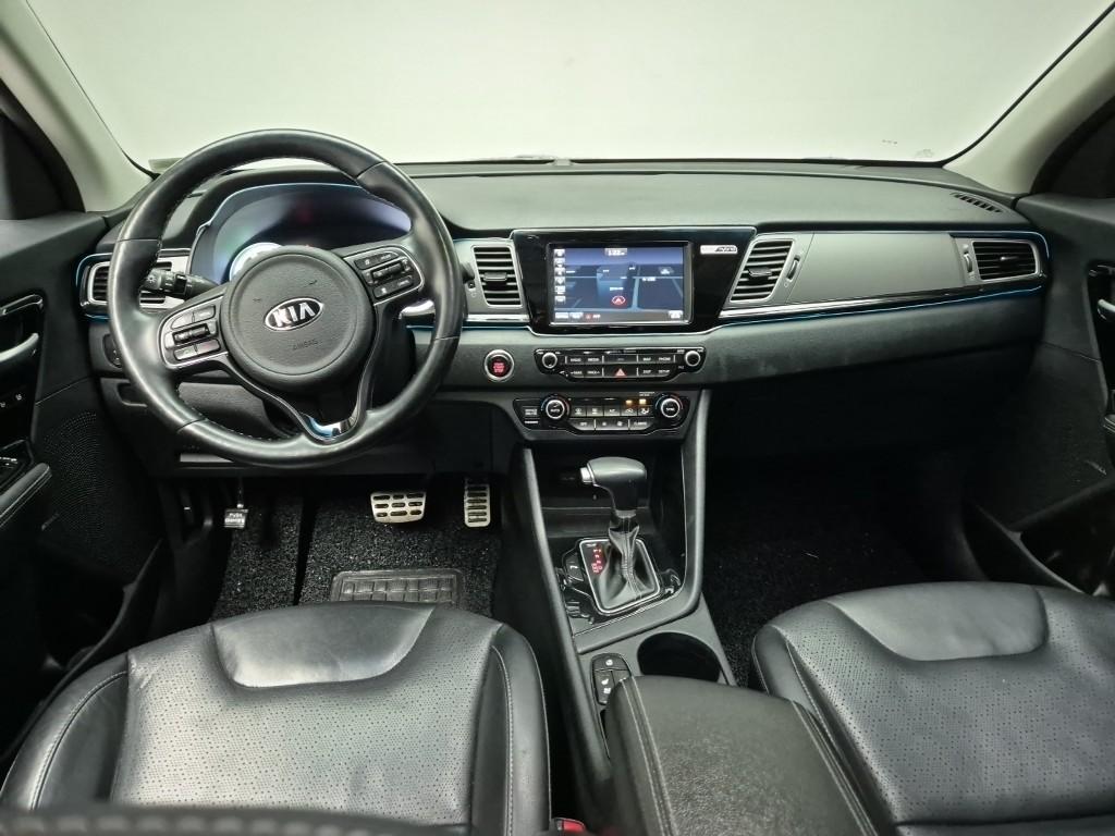 Kia Niro Noblesse Kappa 1.6 GDi HEV 8