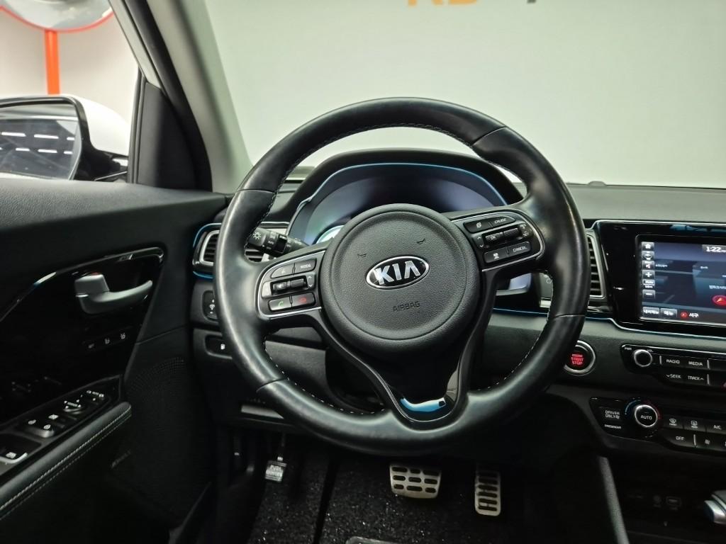 Kia Niro Noblesse Kappa 1.6 GDi HEV 10