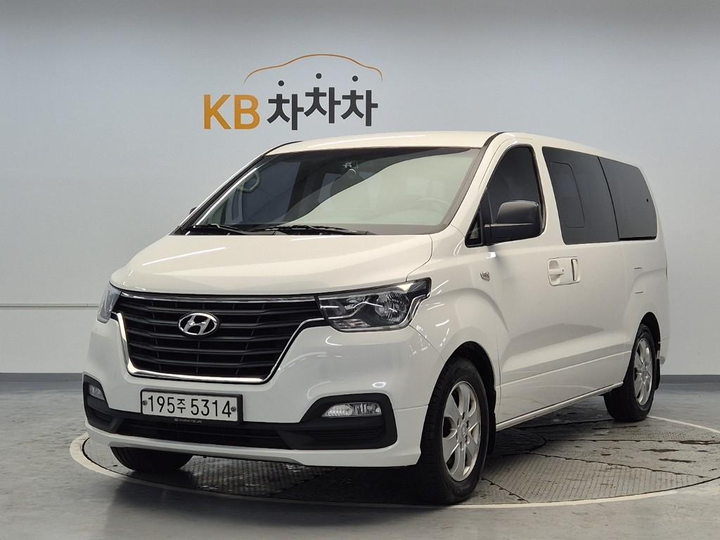 Hyundai Starex Grand Premium 2.5 VGT Urban A/ T