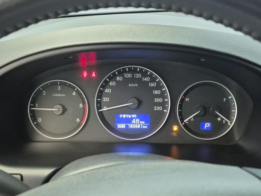 Hyundai Starex Grand Premium 2.5 VGT Urban A/ T 7