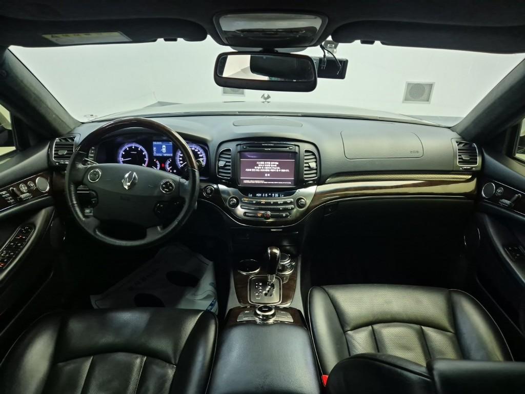 KG MOBILITY(SSANGYONG) New Chairman W CW600 4TRONIC