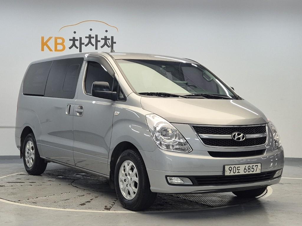 Hyundai Starex Grand CVX Premium 2.5 VGT/ WGT 5 Van 5