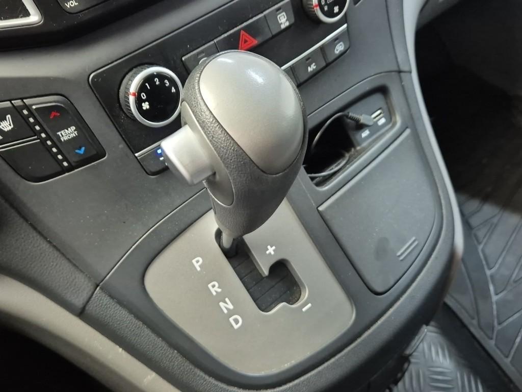 Hyundai Starex Grand Smart 2.5 VGT/ WGT Wagon 9