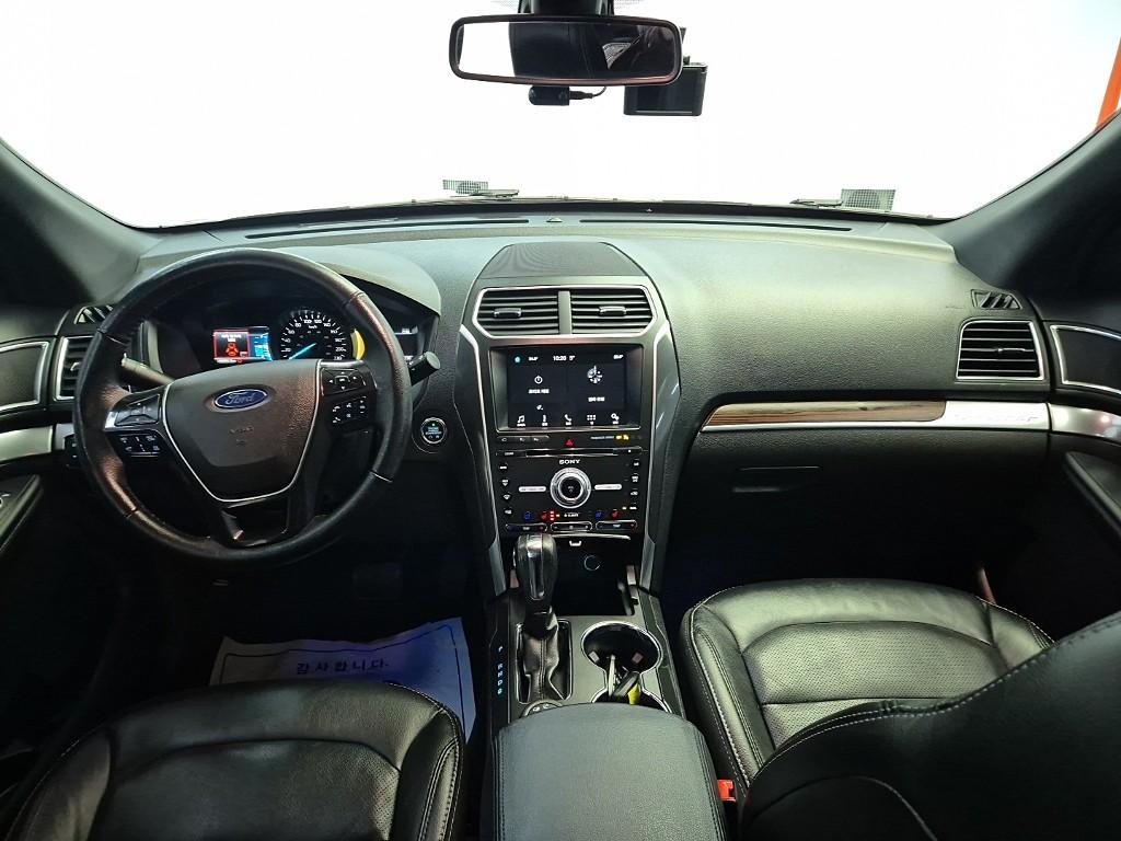 Ford Explorer Limited 2.3 EcoBoost AWD 8