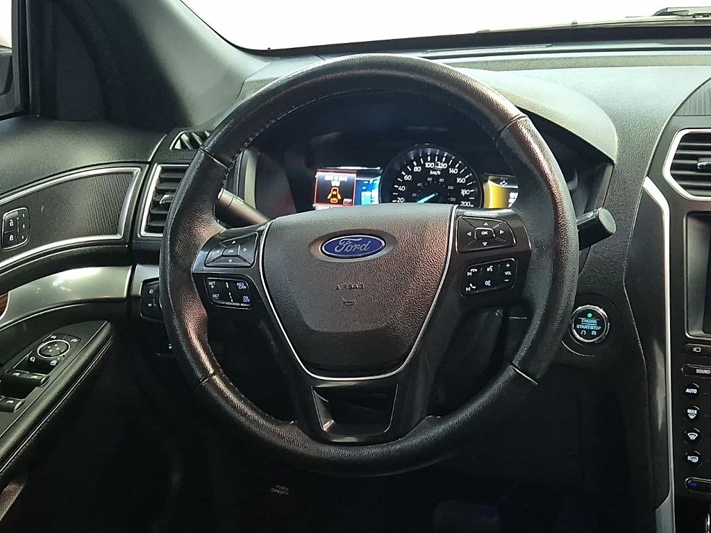 Ford Explorer Limited 2.3 EcoBoost AWD 10