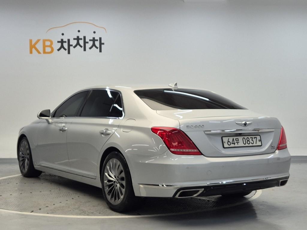 Genesis EQ900 Prestige 5.0 GDi AWD 3