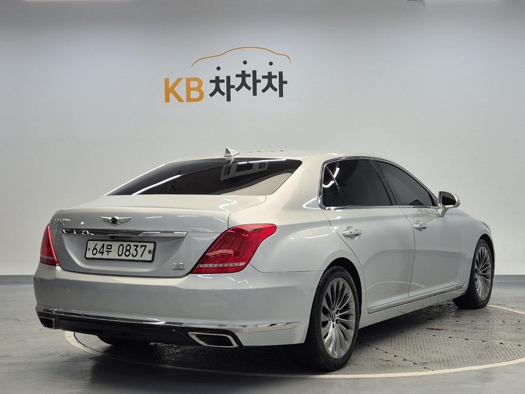 Genesis EQ900 Prestige 5.0 GDi AWD 4