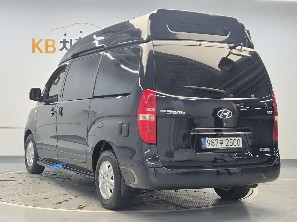 Hyundai Grand Starex 2021 photo 2