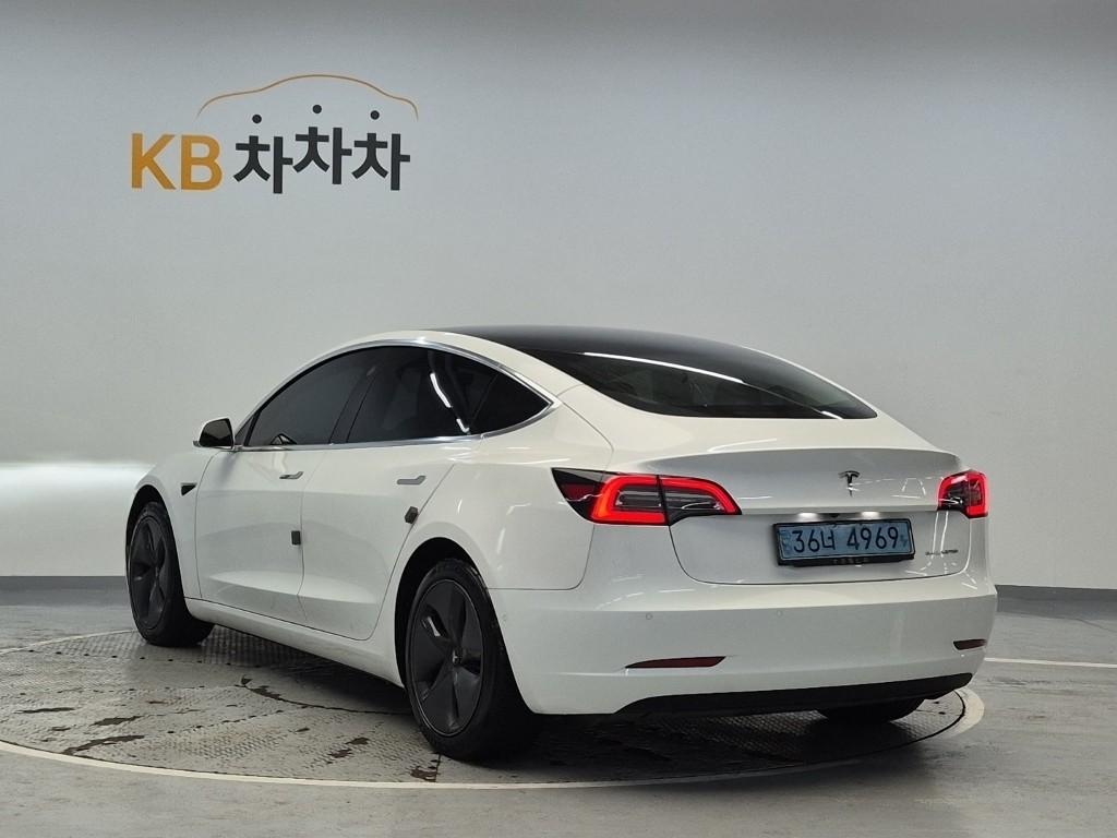 Tesla Model 3 Long Range AWD Long Range 3