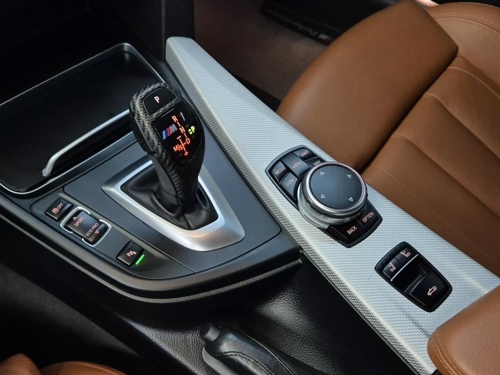 BMW 4 Series Vision 100 428i Convertible 9