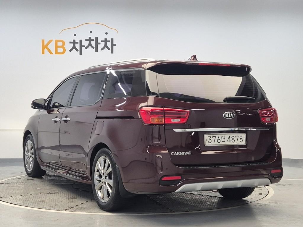 Kia Carnival 2020 photo 2