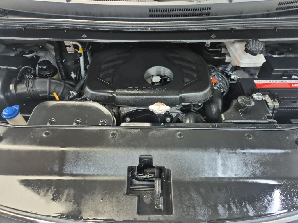 Hyundai Starex Grand Smart 2.5 WGT/ VGT 3 Van M/ T 6