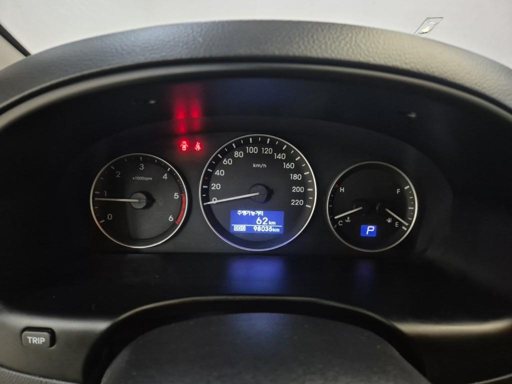 Hyundai Starex Grand Smart 2.5 WGT/ VGT 3 Van M/ T 7