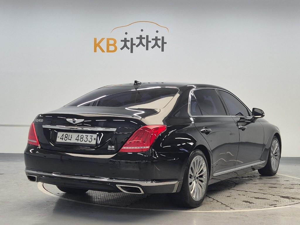 Genesis EQ900 Premium Luxury 3.8 GDi AWD 4