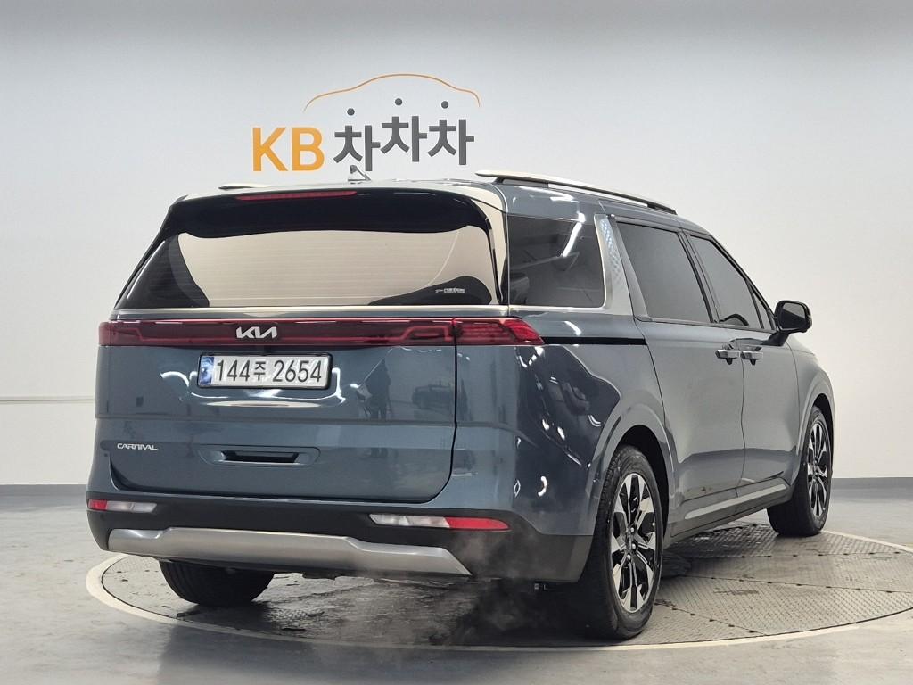 Kia Carnival 2023 photo 3