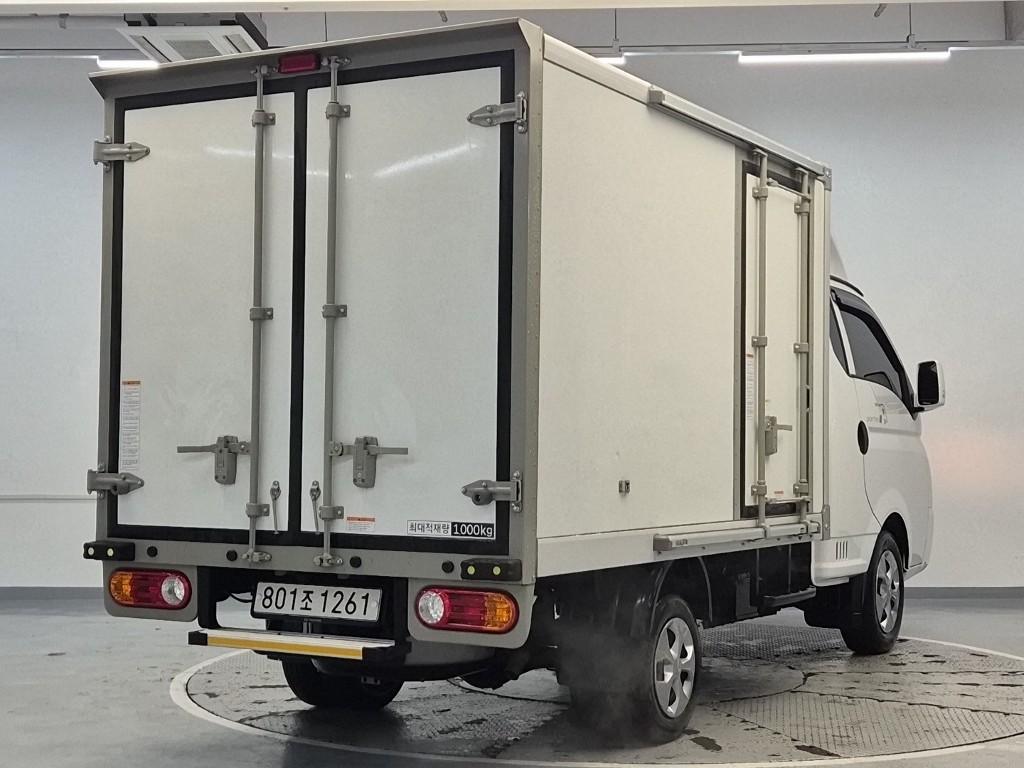 Hyundai Porter II LPG Super Cab LPG Fixed Floor Long Wheelbase Super Cab 4