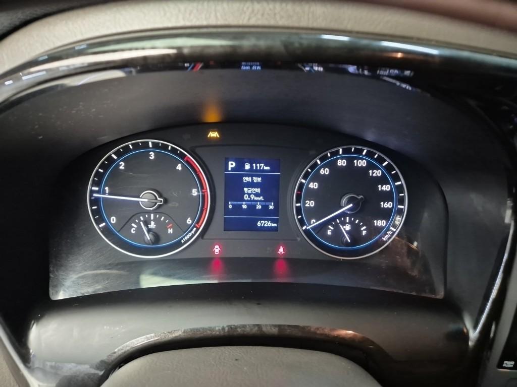 Hyundai Porter II LPG Super Cab LPG Fixed Floor Long Wheelbase Super Cab 6