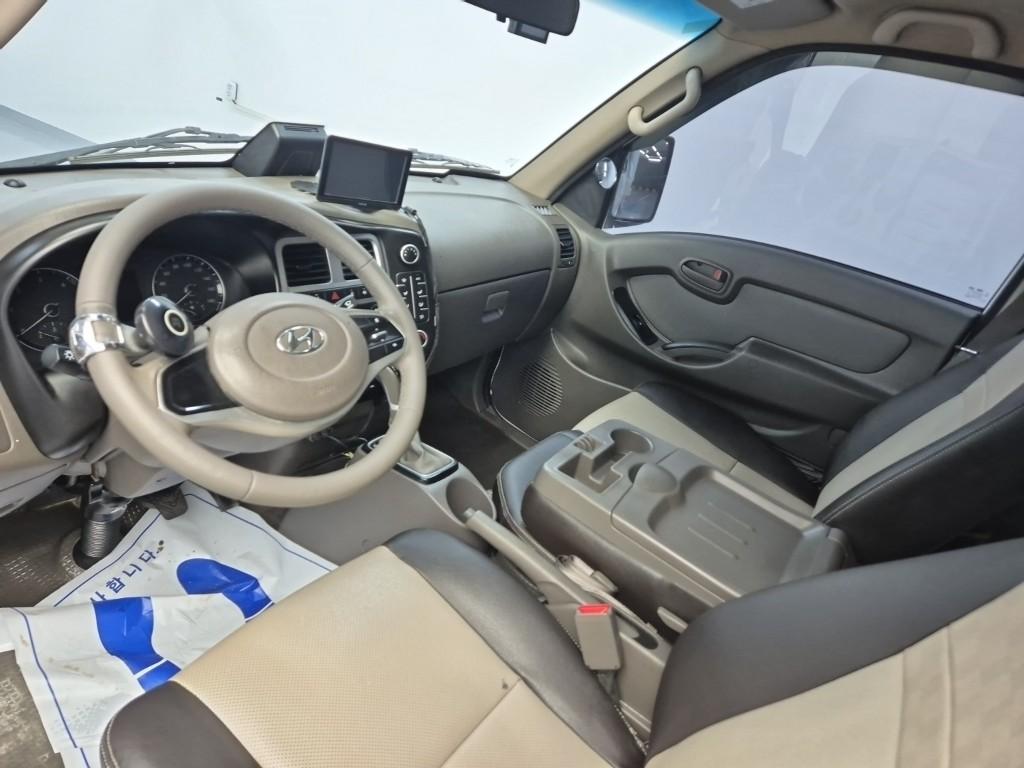 Hyundai Porter II Electric Wing body Long Wheelbase Super Cab 8