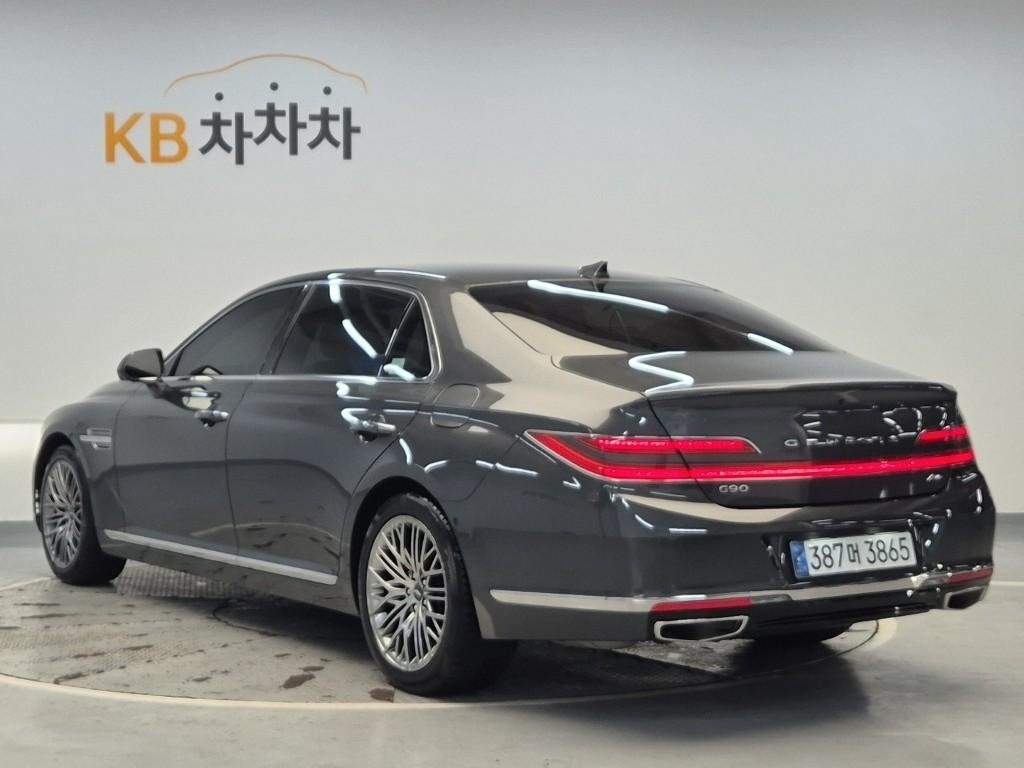 Genesis G90 Premium Luxury 3.8 GDi AWD 3