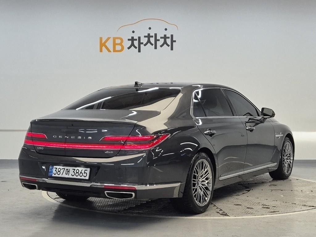Genesis G90 Premium Luxury 3.8 GDi AWD 4
