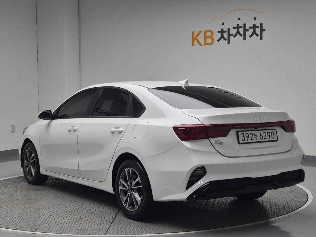 Kia K3 Trendy 1.6 Gasoline 3