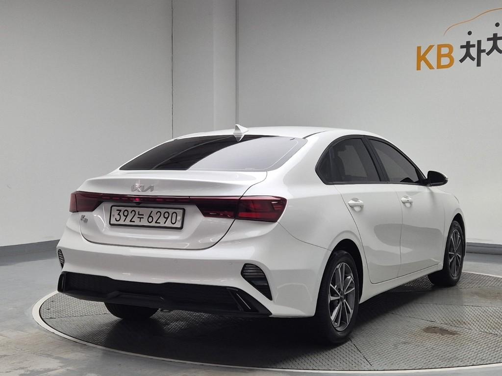 Kia K3 Trendy 1.6 Gasoline 4