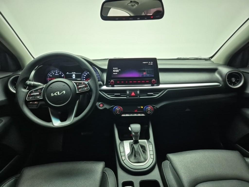 Kia K3 Trendy 1.6 Gasoline 8