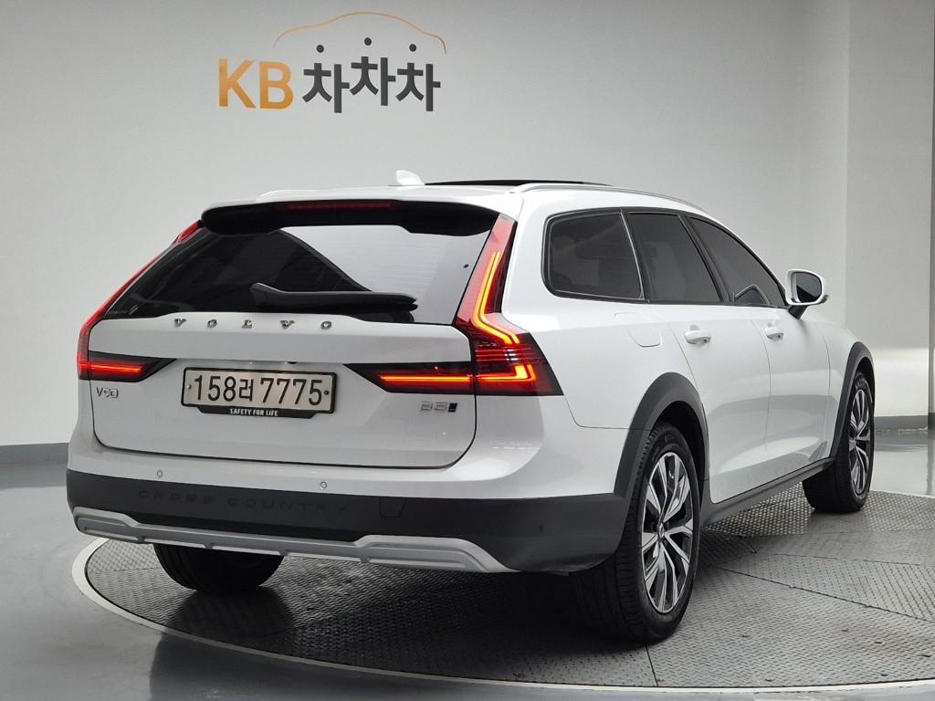 Volvo V90 Cross Country Ultimate 2.0 B5 AWD Ultimate 4