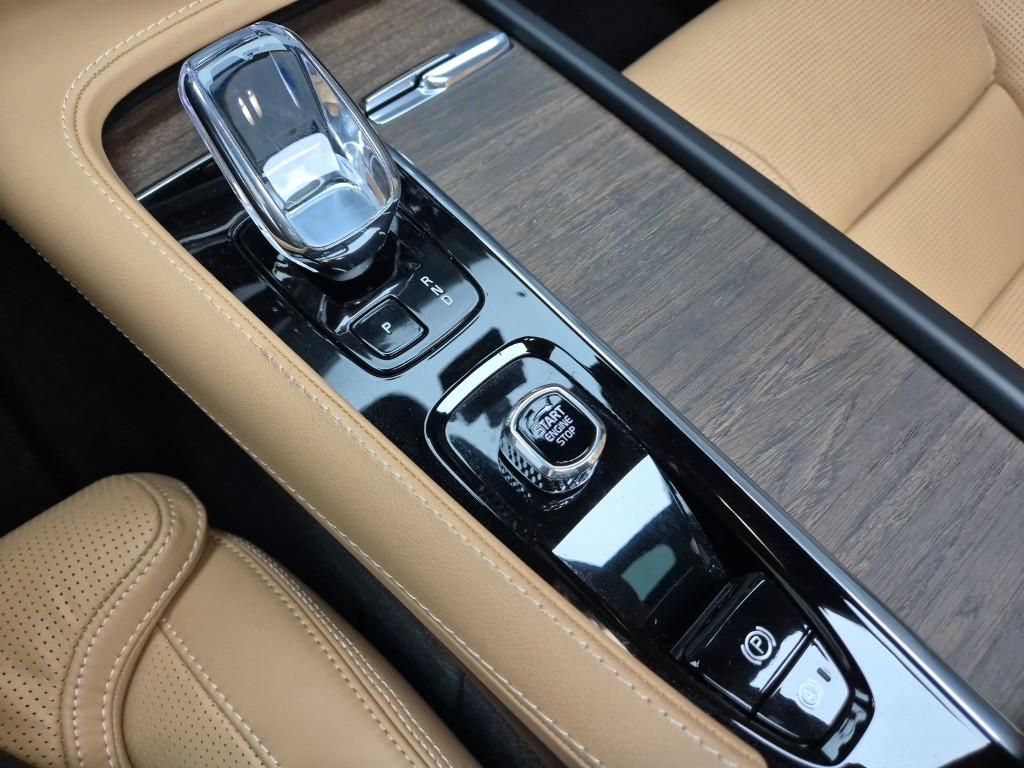 Volvo V90 Cross Country Ultimate 2.0 B5 AWD Ultimate 9