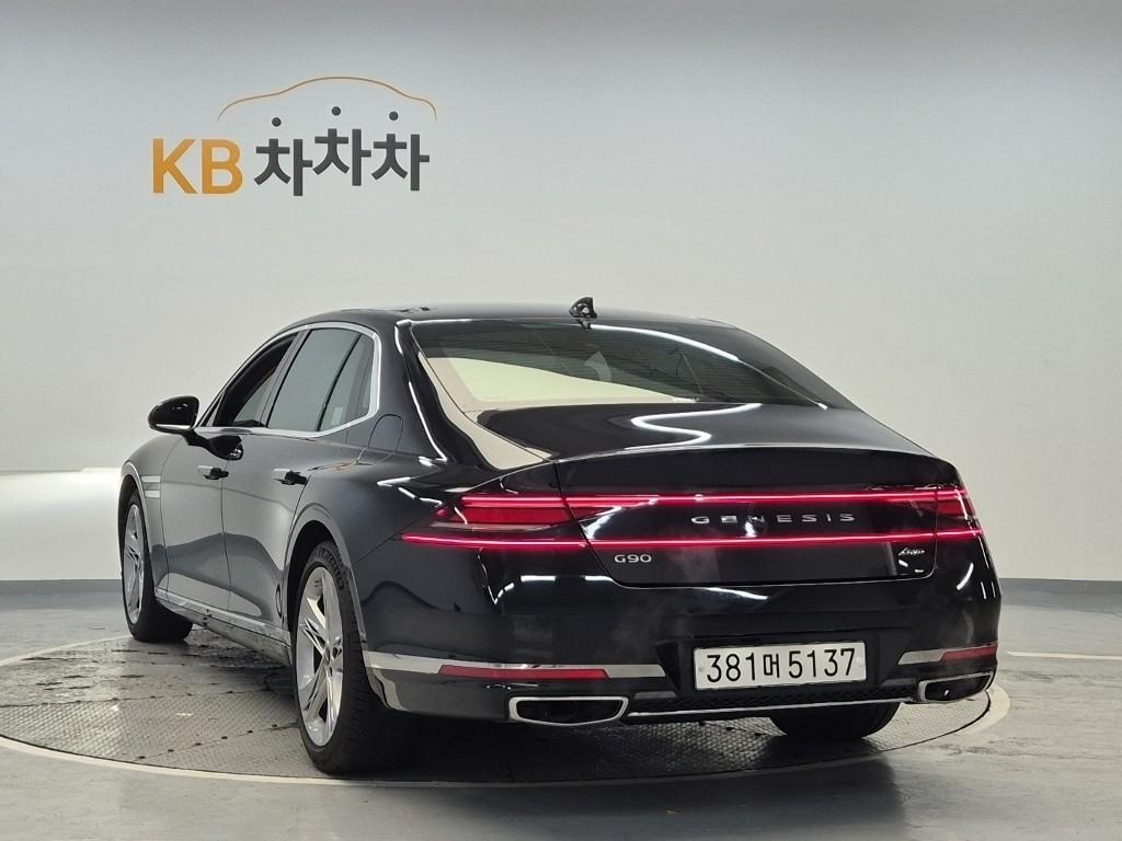 Genesis G90 New Base Type Gasoline 3.5 Turbo AWD 5 Seater — фото 2