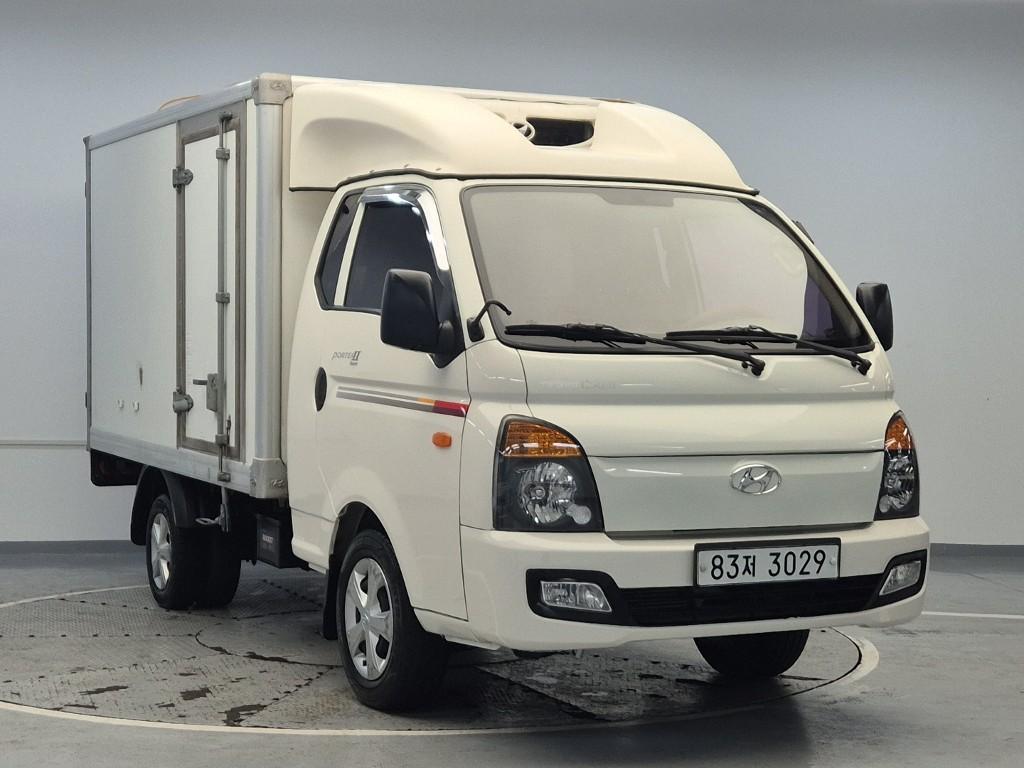 Hyundai Porter II Super Cab Refrigerated Truck Long Wheelbase Super Cab 5